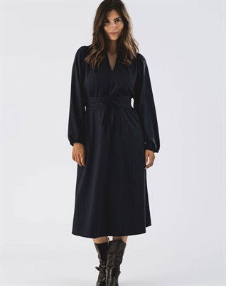 Lollys Laundry - Paris LL Midi Kjole - Dark Navy
